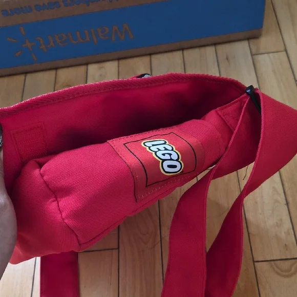 LEGO Vibrant Red Messenger Bag - Picture 2 of 5